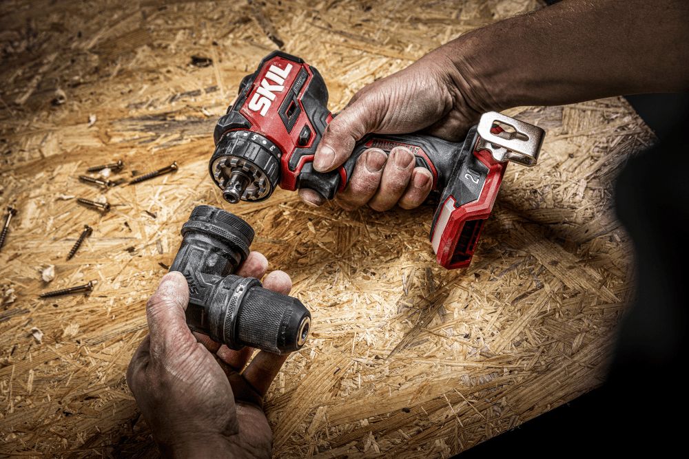 SKIL 3066 CA Hiiliharjaton akkuporakone vaihdettavalla istukalla