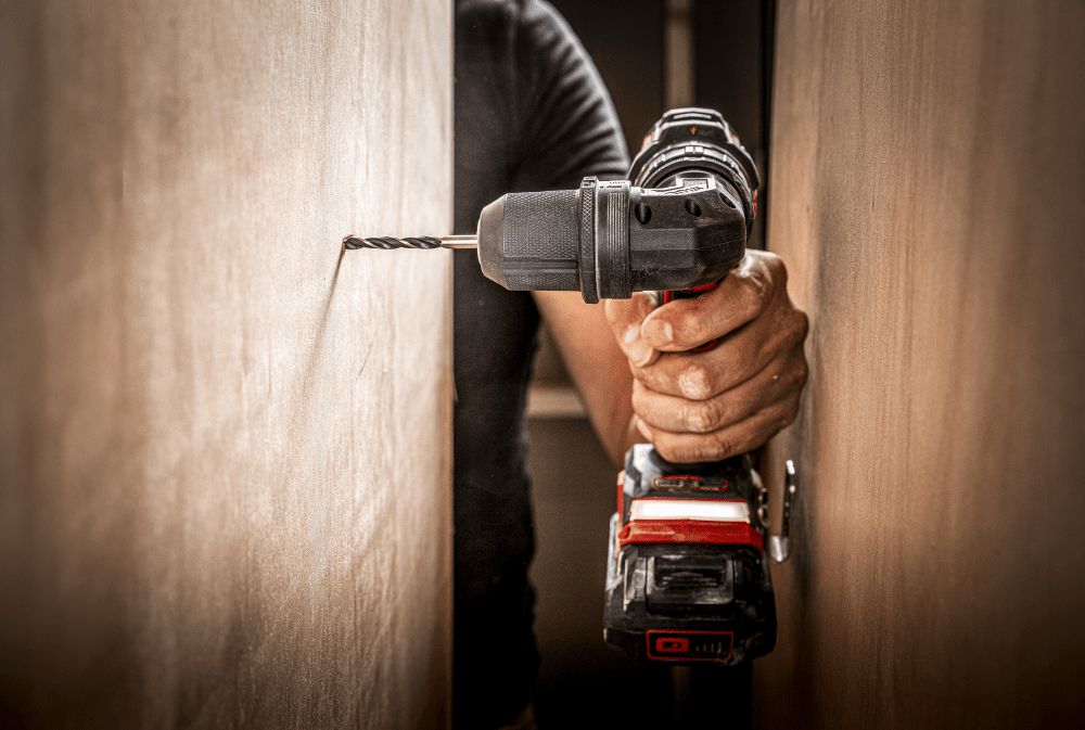 SKIL 3066 CA Hiiliharjaton akkuporakone vaihdettavalla istukalla