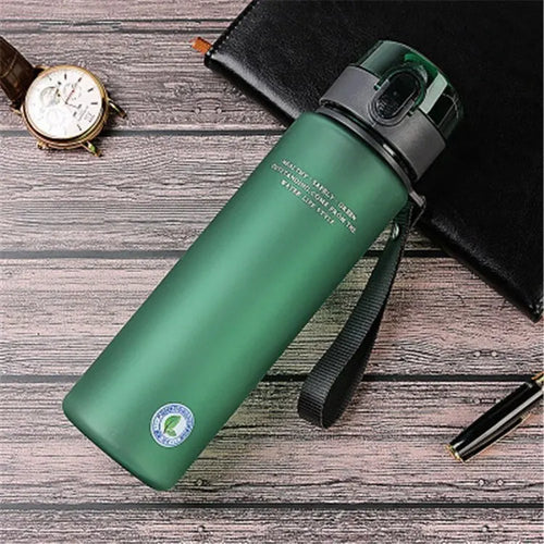 BPA-vapaa 560 ml Juomapullo vihreä, vuotamaton ja kevyt